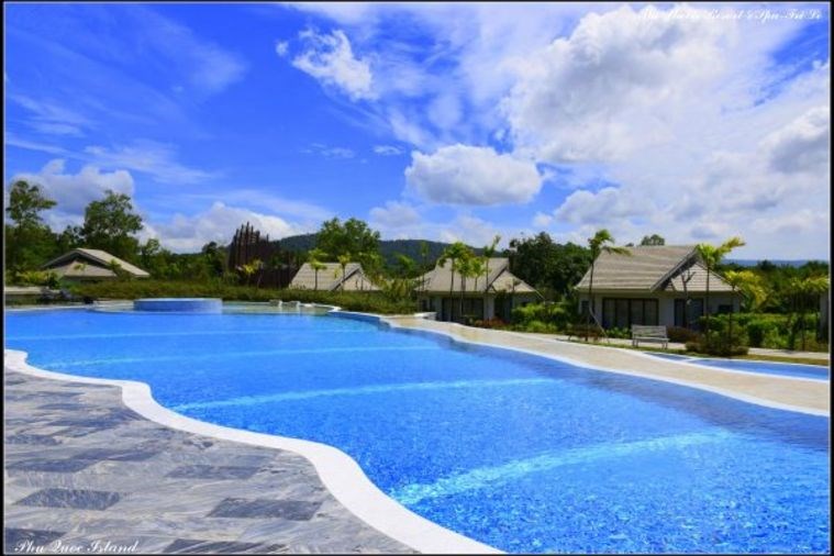  Luxury Villa Twin Pool Side